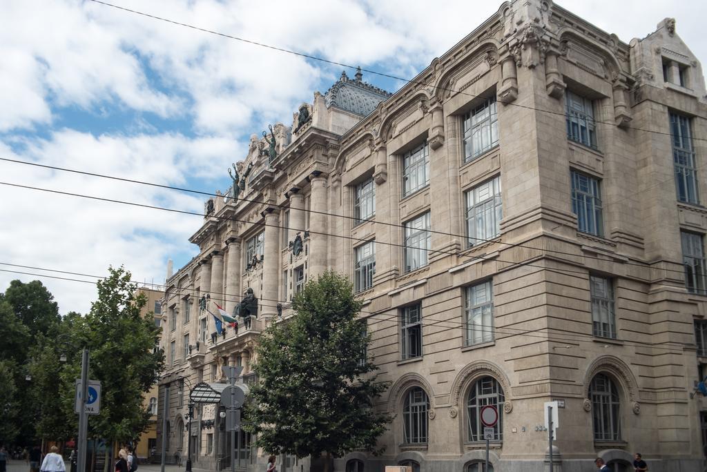 Appartement Inviting Flat In The Heart Of Town à Budapest Extérieur photo