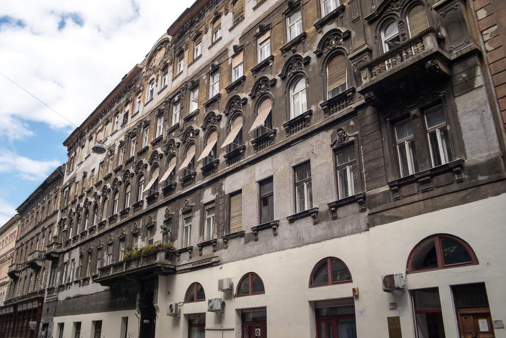 Appartement Inviting Flat In The Heart Of Town à Budapest Extérieur photo
