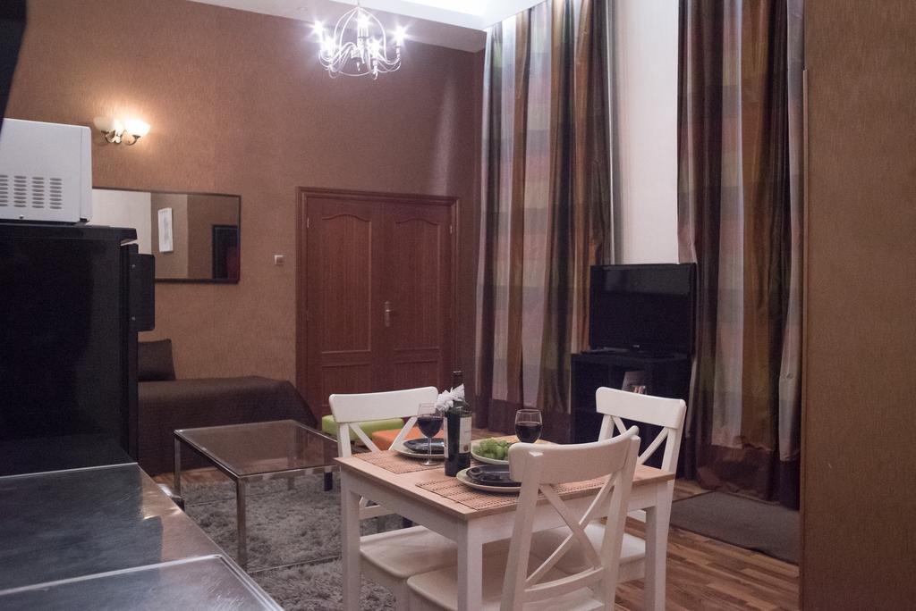 Appartement Inviting Flat In The Heart Of Town à Budapest Extérieur photo