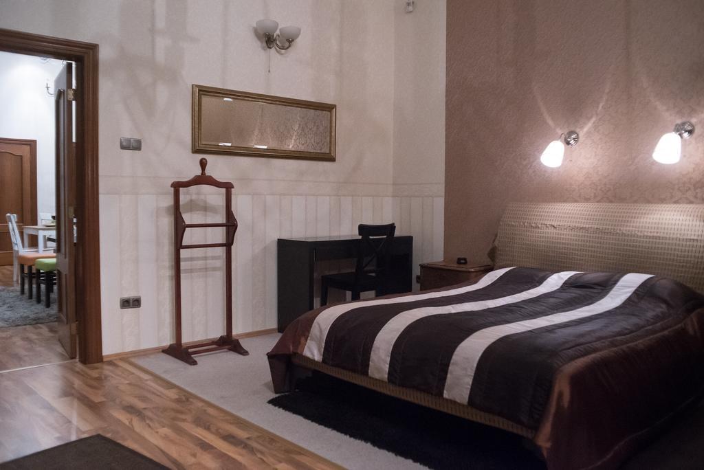 Appartement Inviting Flat In The Heart Of Town à Budapest Extérieur photo
