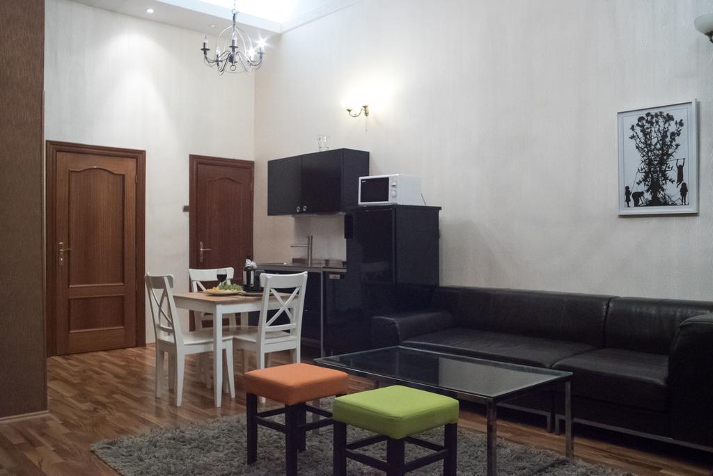 Appartement Inviting Flat In The Heart Of Town à Budapest Extérieur photo