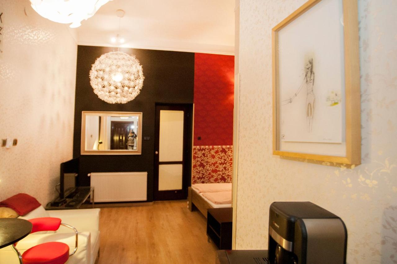Appartement Inviting Flat In The Heart Of Town à Budapest Extérieur photo
